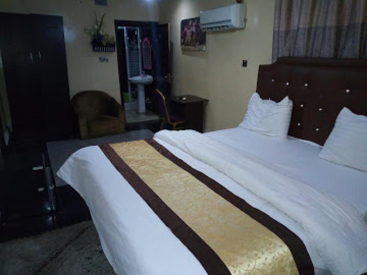 Room In Lodge - Nest Spa And Suites Ibadan Exterior photo