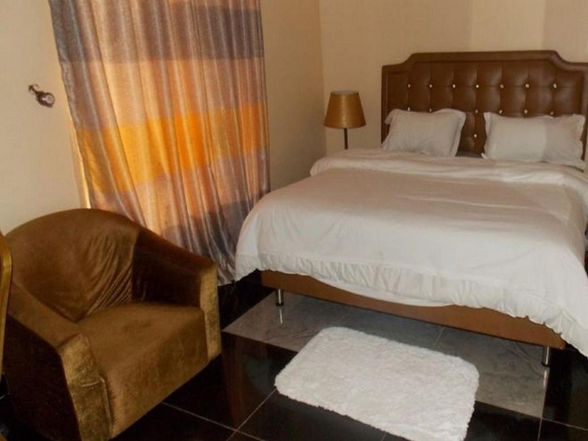 Room In Lodge - Nest Spa And Suites Ibadan Exterior photo