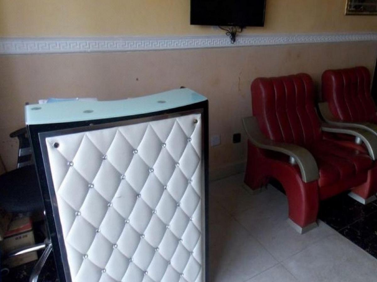 Room In Lodge - Nest Spa And Suites Ibadan Exterior photo