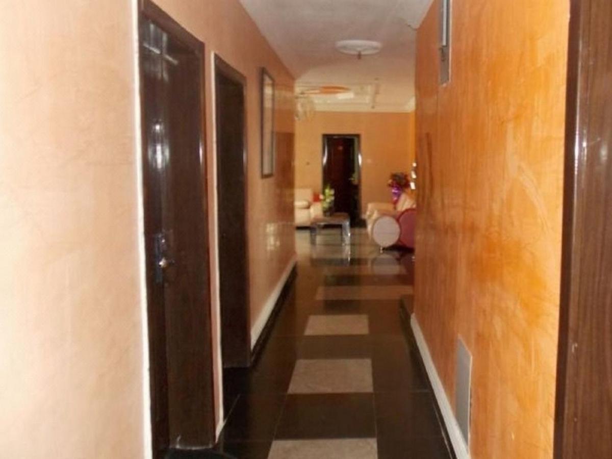 Room In Lodge - Nest Spa And Suites Ibadan Exterior photo